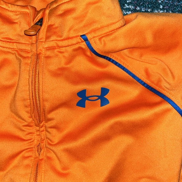 Under Armour Boys zip up light jacket - Picture 2 of 4